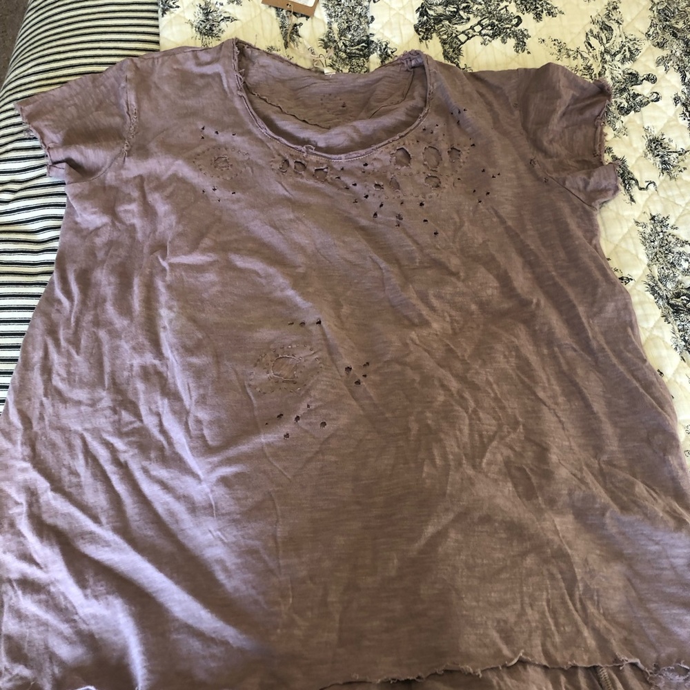 Magnolia pearl tee